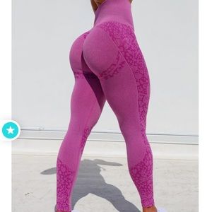 Peached By Nellie pink booty scrunch.